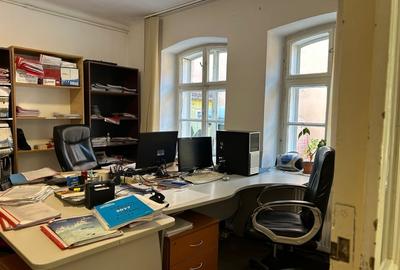 Apartament  2 camere  Zona Centru  ! - 2