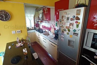 Casă cu 7 camere cu Canalizare în Central - 8