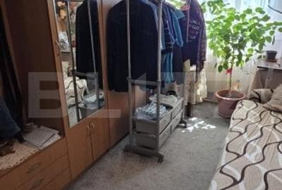 Apartament de vanzare, cu 4 camere, 4 balcoane, 75 mp, zona Blv Bucuresti - 8