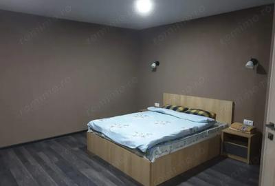 Garsoniera zona Izvor - 2