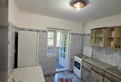 Inchiriez apartament 2 camere Inchiriez apartament 2 camere - 7