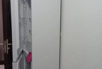 Apartament cu 2 camere semidecomandat în Podu Roș