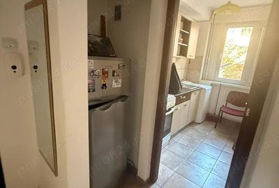 Garsoniera dubla, Ploiesti, Piata Victoriei et 1 - 2