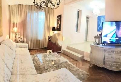 Casă individuală cu 8 camere cu Canalizare în Unirii - 2