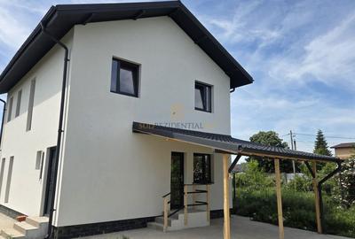 Casă individuală cu 4 camere cu Teren 500 Mp în 1 Decembrie - 2