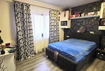 Casă cu 5 camere cu Teren 544 Mp în Central - 1