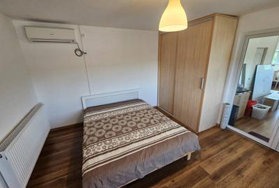 Casă cu 4 camere cu Teren 4000 Mp în Comșești - 6