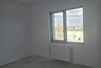 Apartament cu 3 camere decomandat în Fundeni - 9
