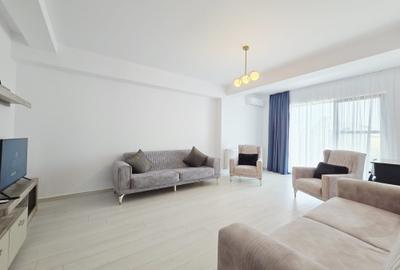 Apartament cu 3 camere decomandat, mobilat în Central