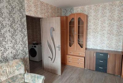 Inchiriez apartament 2 camere - 1