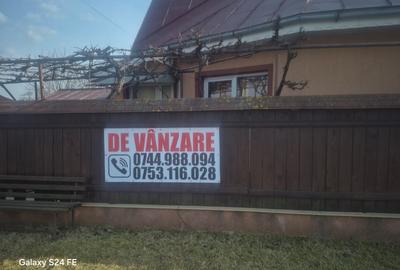 Casă cu 5 camere cu Canalizare în Dobreni - 1