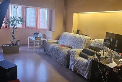 Apartament cu 4 camere decomandat în Central - 8