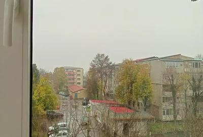 Apartament cu 2 camere decomandat în Central - 3