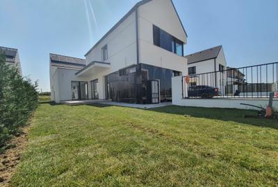 Duplex cu 4 camere cu Canalizare în Dumbrăvița - 2