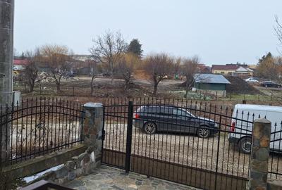 Casă individuală cu 4 camere cu Teren 100 Mp în Central - 23