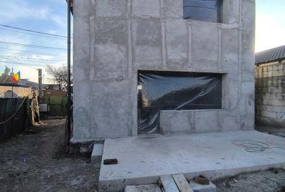 Casă cu Teren 276 Mp în Central - 3