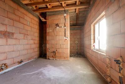 Casa noua cu etaj semifinalizata in Aradul Nou - 3