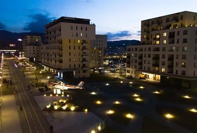 Prima inchiriere:2 camere,decomandat, echipat,Clasa A,Tractorul,Kasper,Coresi Br Prima inchiriere:2 camere,decomandat, echipat,Clasa A,Tractorul,Kasper,Coresi Br - 1