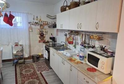 Casă cu 4 camere în Amați - 2