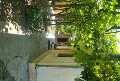 Casă cu 5 camere cu Teren 680 Mp în Km 5 - 5