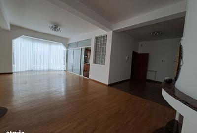 Casă cu 6 camere cu Teren 700 Mp în Iancu Nicolae - 8