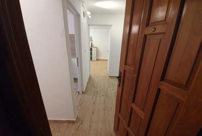 Apartament cu 3 camere decomandat în Exterior Vest - 2