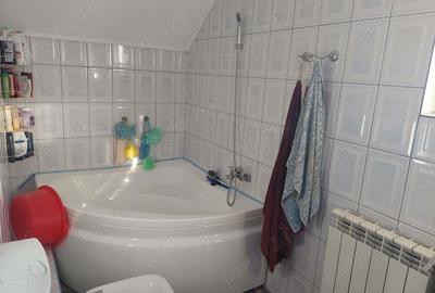 Casa la cheie in Radau?i complet mobilata - 2