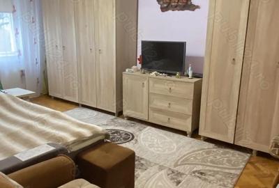 Apartament cu 2 camere decomandat în Central - 2
