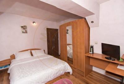 Apartament cu 2 camere decomandat, mobilat în Exterior Sud - 1