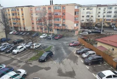 Apartament cu 3 camere în 1 Mai - 8