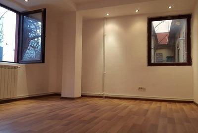 Vilă elegantă în zona Primăriei Sector 1 – la 10 minute de Piața Victoriei - 9