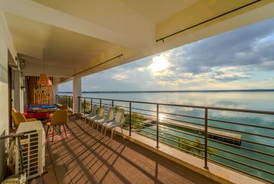 Mamaia 3 camere lux terasă cu  vedere frontala la lac parcare subterana - 1