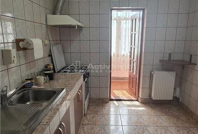 Apartament cu 2 camere decomandat în 1 Mai - 5