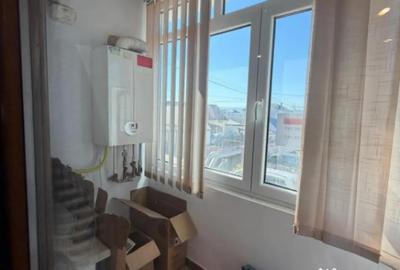 Apartament cu 3 camere decomandat în Central - 3