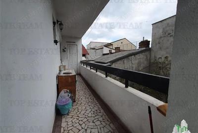 Oportunitate ultracentral apartament 4 camere garaj boxa si curte Constanta - 18