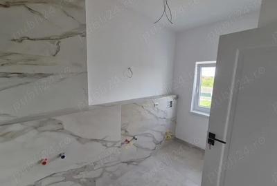 Casă cu 4 camere cu Teren 300 Mp în Central - 10