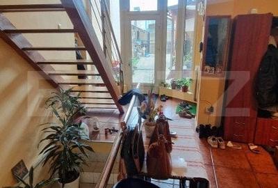Casa in Centru Civic 4 camere , D +P+ E , PLUS SPATIU COMERCIAL