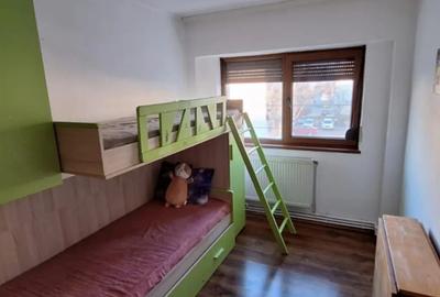 Apartament cu 3 camere decomandat în Central - 2