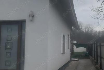 Casă cu 5 camere cu Teren 3000 Mp în Colonești - 3