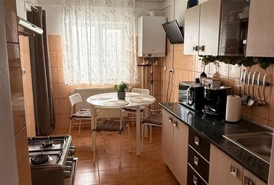 Apartament cu 4 camere decomandat în 1 Decembrie - 6