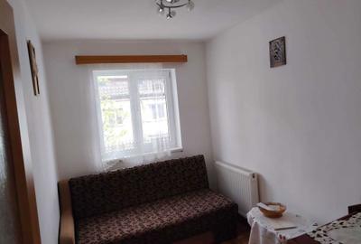Apartament cu 3 camere semidecomandat în Fălticeni - 4