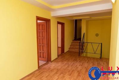 Casă cu 4 camere cu Teren 110 Mp în Central - 10