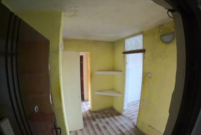 Oportunitate de Investitie: Apartament cu Doua Camere decomandat - 1