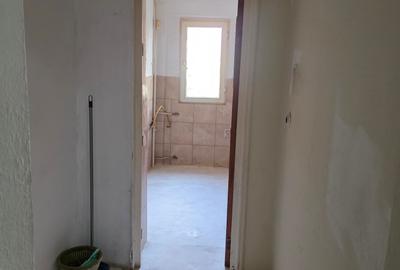 Apartament cu 3 camere semidecomandat în Lacul Tei - 3
