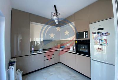 CASA DEOSEBITA ZONA SELGROS COMPLET MOBILATA - 8