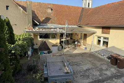 Vand casa Moniom Caras-Severin la 3 km de Resita - 4