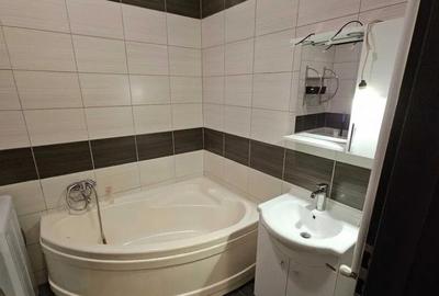 Inchiriez garsoniera Militari Residence 40mp - 6