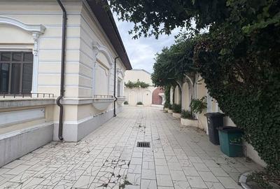 Casă cu 4 camere cu Teren 1000 Mp în Central - 7