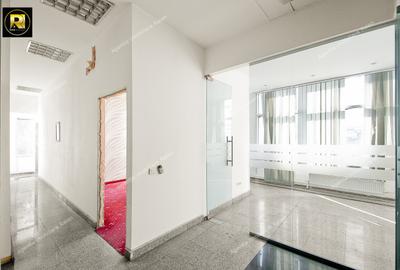Vanzare Cladire S+P+3Et,destinatie mixta,in Galati,ultracentral,pe blv. Brailei - 10
