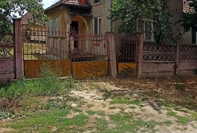 Casă cu 3 camere în Ardud - 1